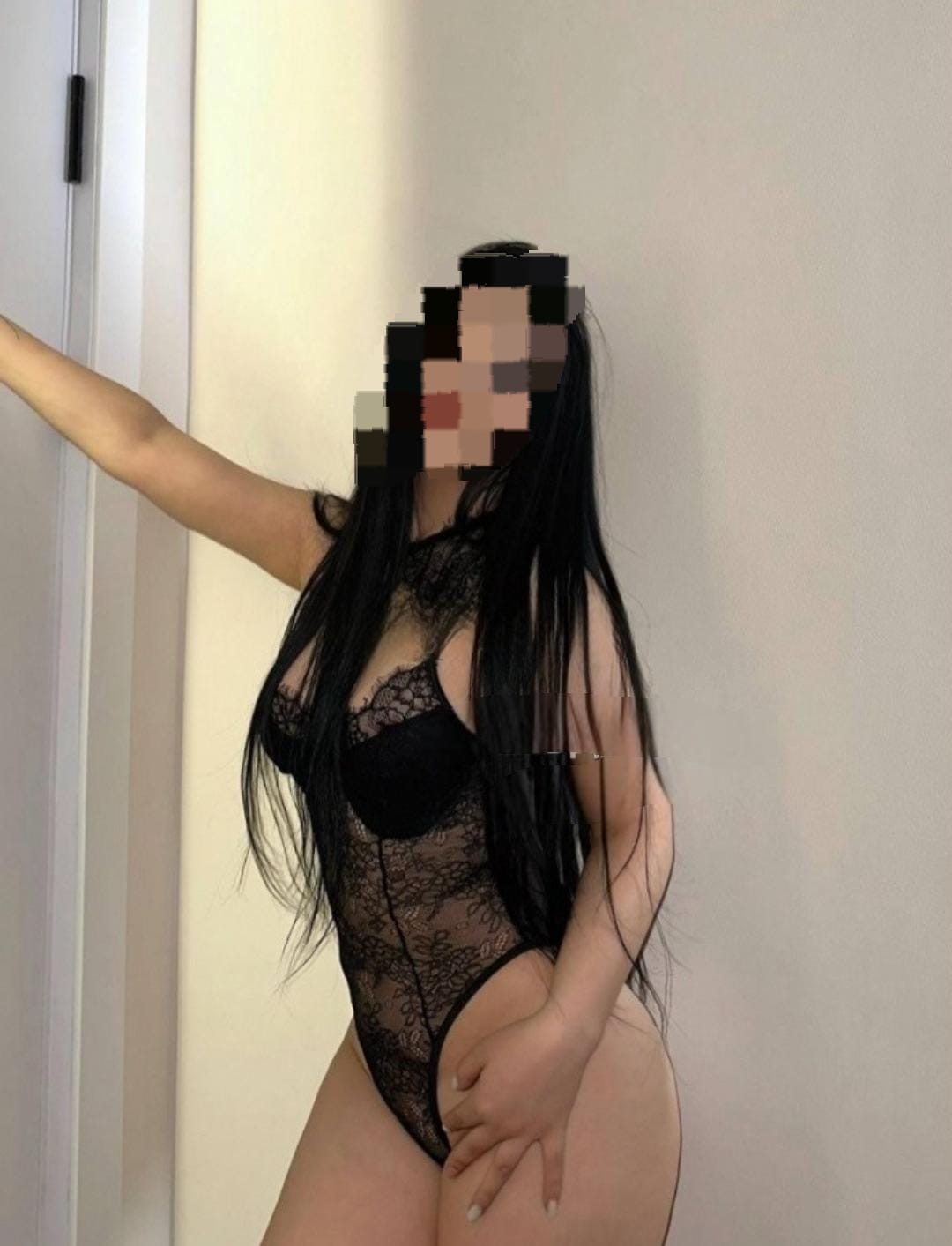 Ainyraaa, 19