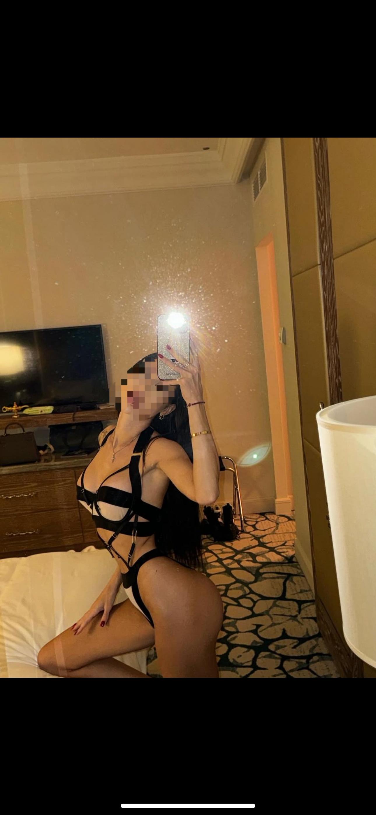 Ая VIP Эскорт