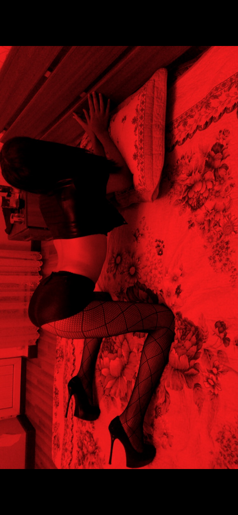 Dilyara, 28
